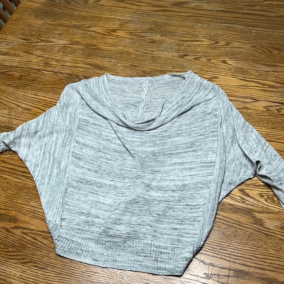 Lole sweater - Picture 3 of 5